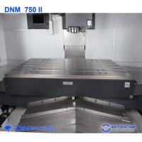 DNM 750 II high-productivity CNC Vertical Machining thumb